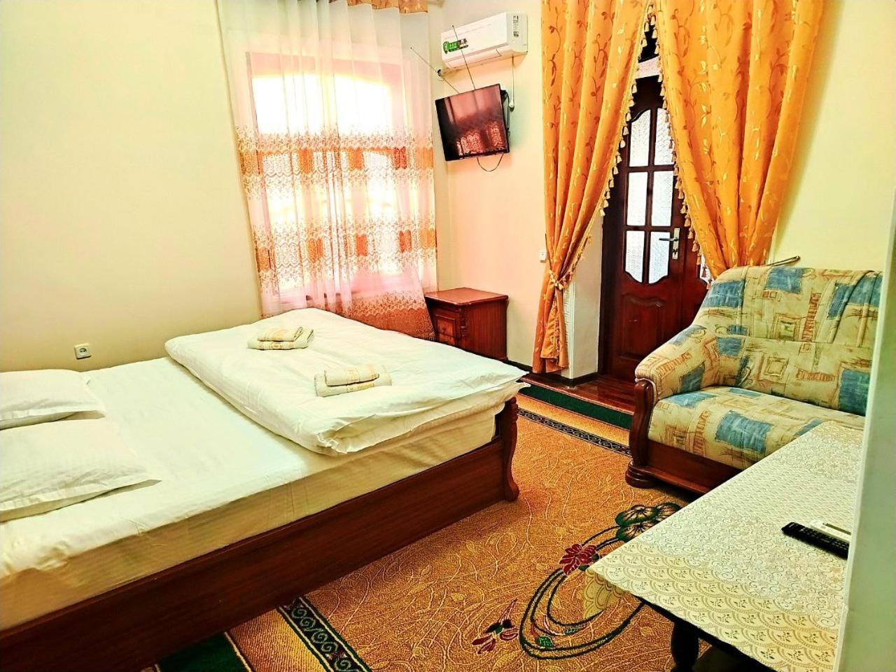 Zarin Guest House B&B Buchara Buitenkant foto